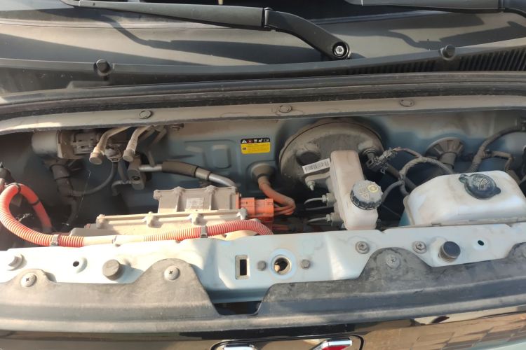 五菱汽车 宏光MINIEV 2020款 悦享款 磷酸铁锂机舱底盘24