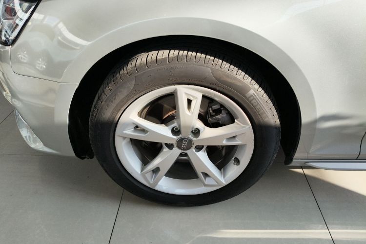 奥迪A4L 2017款 40 TFSI 时尚型车身外观6007