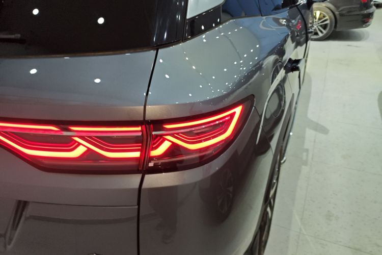 比亚迪 宋L DM-i 2024款 112km 超越型车身外观9