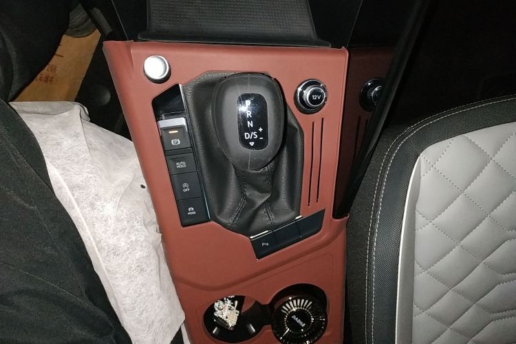 大众 探岳 2025款 众享款 300TSI中控内饰18