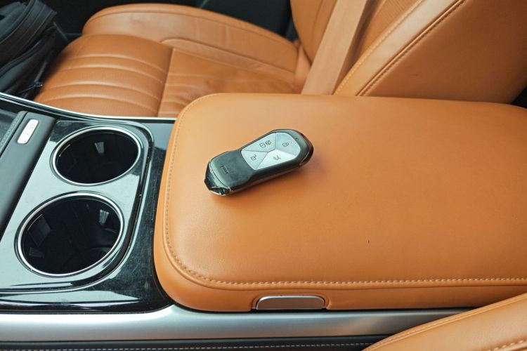 小鹏G9 2022款 702 Pro中控内饰11