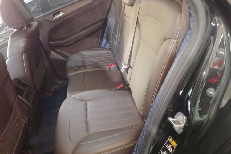 奔驰GLE 2019款 GLE 400 4MATIC 臻藏版中控内饰21