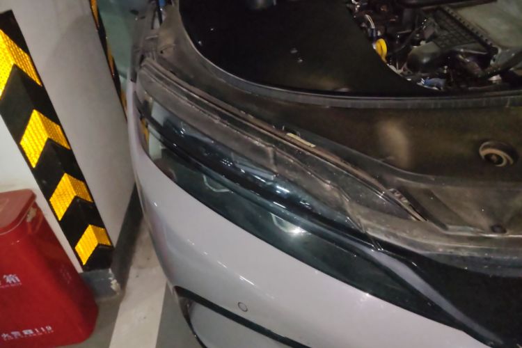 比亚迪 汉 2025款 DM-i 125KM尊荣型车身外观8