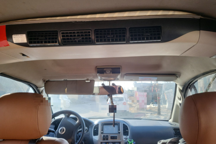 东风风行 菱智 2015款 M5 Q7 2.0L 9座长轴舒适型中控内饰22