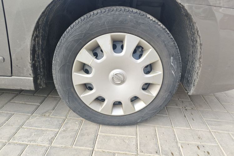 日产 轩逸 2016款 经典 1.6XE 自动舒适版车身外观10