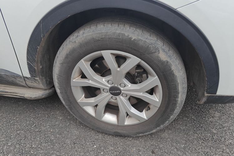 哈弗H6 2021款 1.5T 自动都市版车身外观10