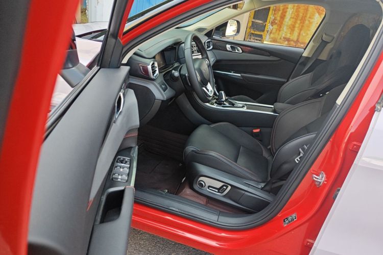 领克01 2019款 2.0T 四驱劲Pro版 国VI中控内饰7003