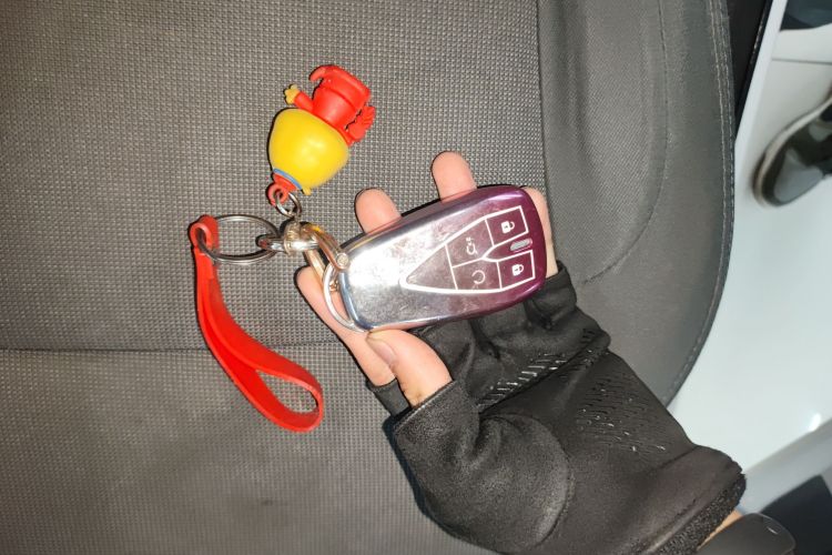 长安启源 长安Lumin 2022款 210km 香甜款中控内饰7001