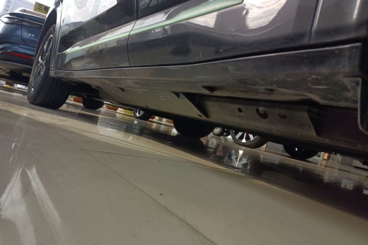 哪吒汽车 2023款 哪吒U-Ⅱ 挑战版 500 磷酸铁锂局部细节9002