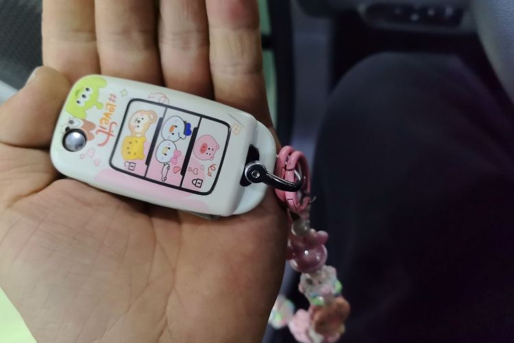 长安启源 长安Lumin 2022款 210km 香甜款中控内饰11