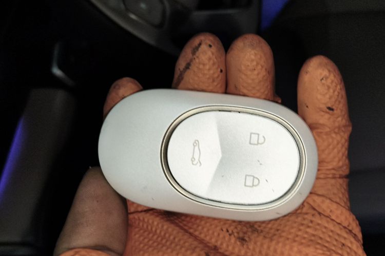 蔚来ES6 2024款 75kWh中控内饰7001