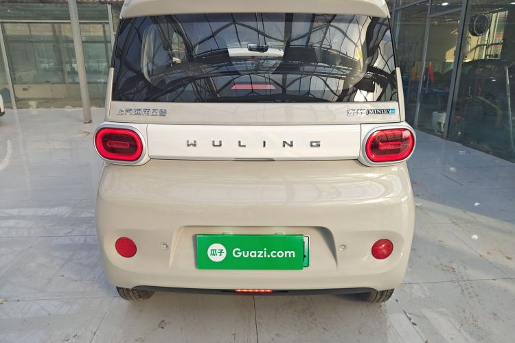 五菱汽车 宏光MINIEV 2024款 第三代 215km 青春版车身外观6