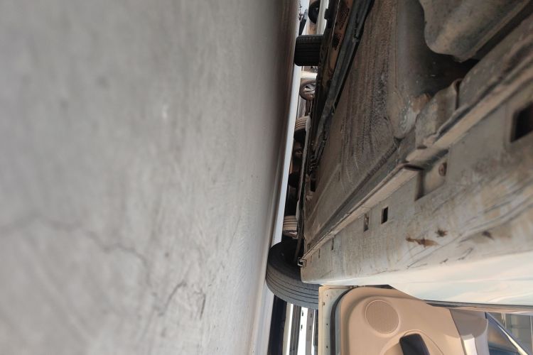 日产 轩逸 2012款 经典 1.6XE 自动舒适版局部细节9001