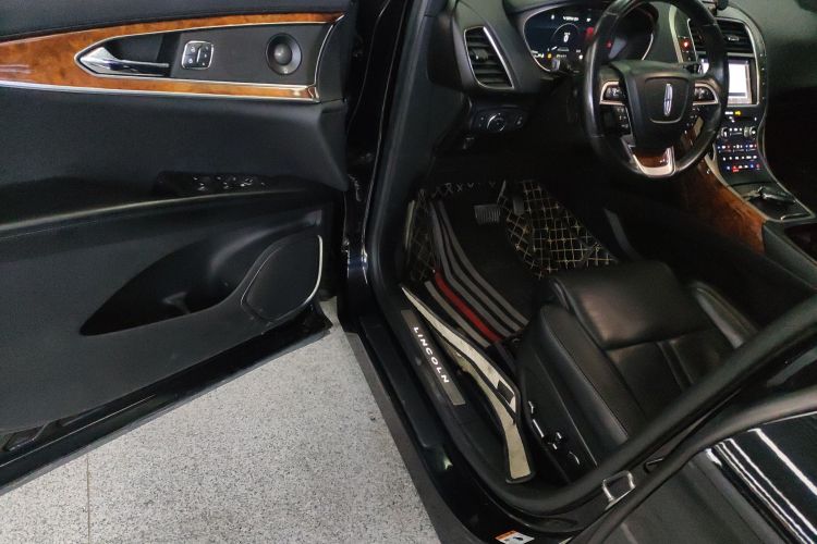 林肯 航海家(进口) 2019款 2.7T 四驱尊耀版 国VI中控内饰7003