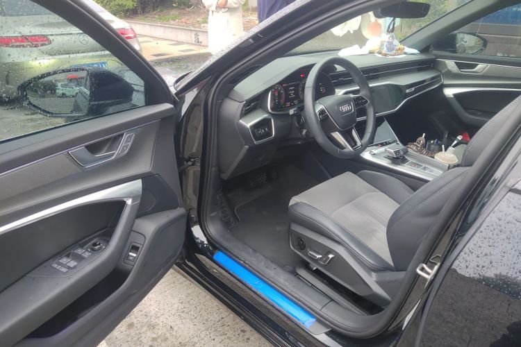 奥迪A6L 2024款 45 TFSI 臻选动感型中控内饰7003