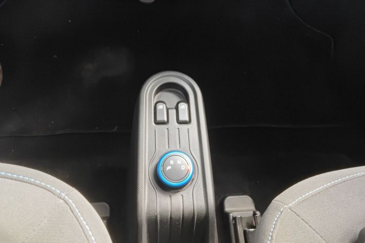 五菱汽车 宏光MINIEV 2020款 自在款 三元锂中控内饰18