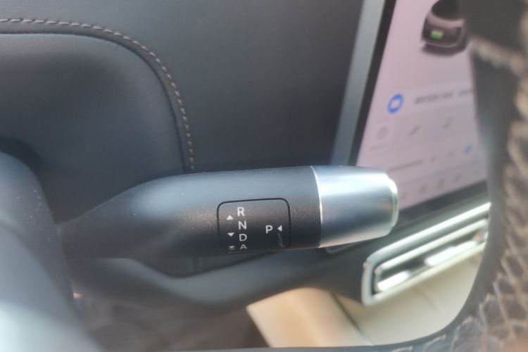 理想汽车 理想L8 2023款 Pro中控内饰18