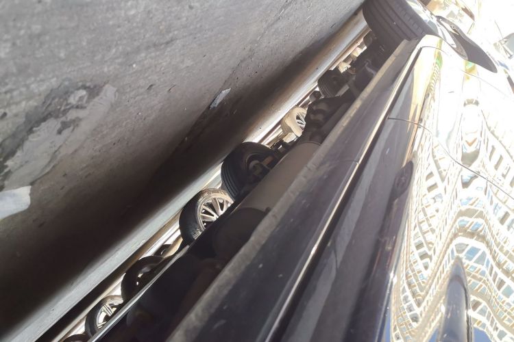 东风风行 菱智 2022款 奋斗款 M5L 1.6L 基本型 7座局部细节9001