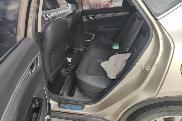 吉利汽车 帝豪GS 2018款 运动版 1.4T 手动领尚型中控内饰7004