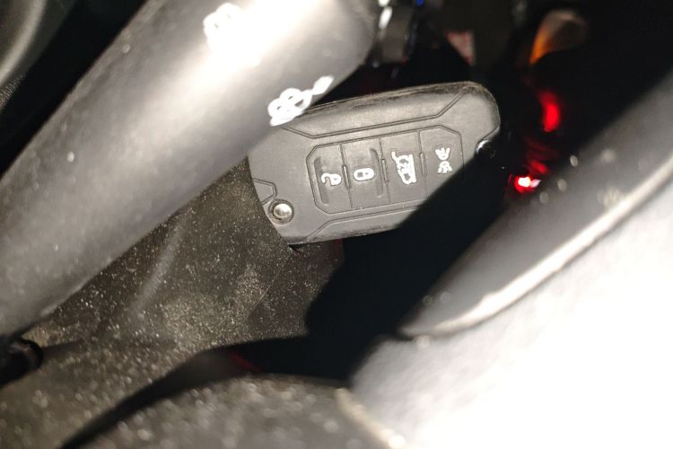 Jeep 自由侠 2019款 220T 自动领先版中控内饰11