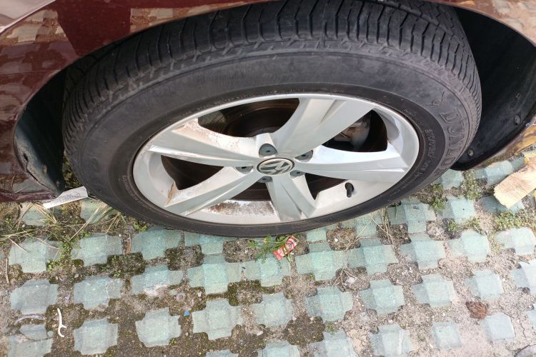 大众 帕萨特 2014款 1.8TSI DSG御尊版车身外观6008