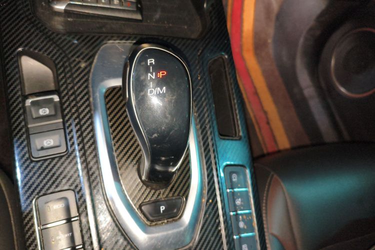 魏牌 VV5 2020款 1.5T 两驱智先锋局部细节18