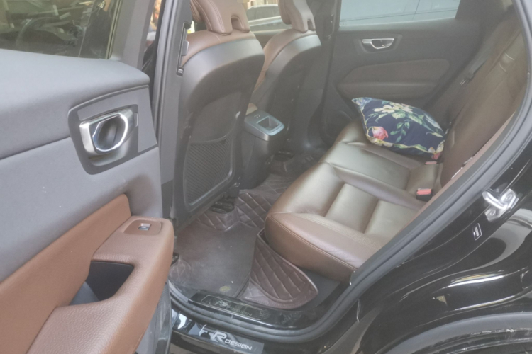 沃尔沃XC60 2021款 T5 四驱智远豪华版中控内饰21