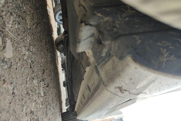 丰田 YARiS L 致炫 2016款 改款 1.3E 手动魅动版局部细节9004