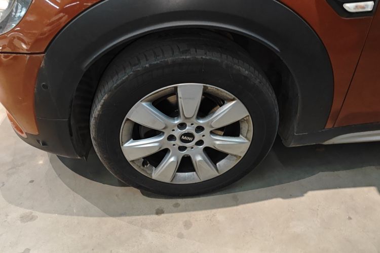 MINI Countryman 2018款 1.5T COOPER ALL4 经典派车身外观6002