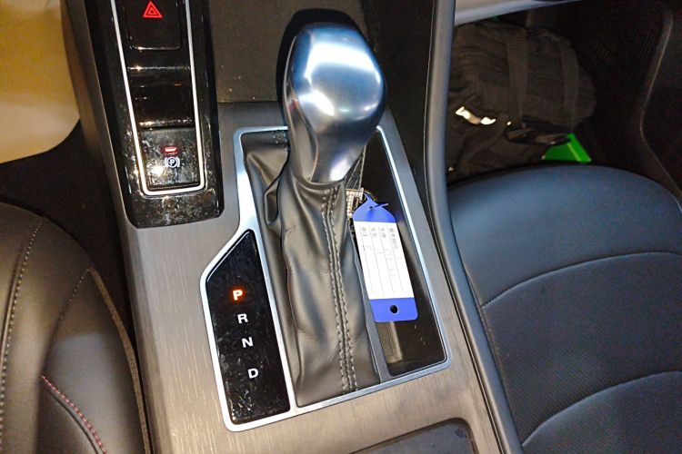 荣威i5 2023款 1.5L CVT豪华版局部细节18