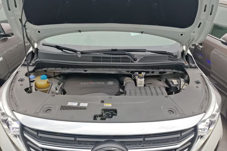 广汽传祺 传祺M8 2021款 领秀系列 390T 至尊版局部细节24