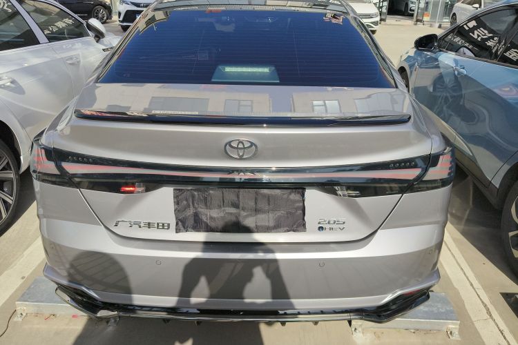 丰田 凯美瑞 2024款 双擎 2.0HXS 运动Plus版车身外观6