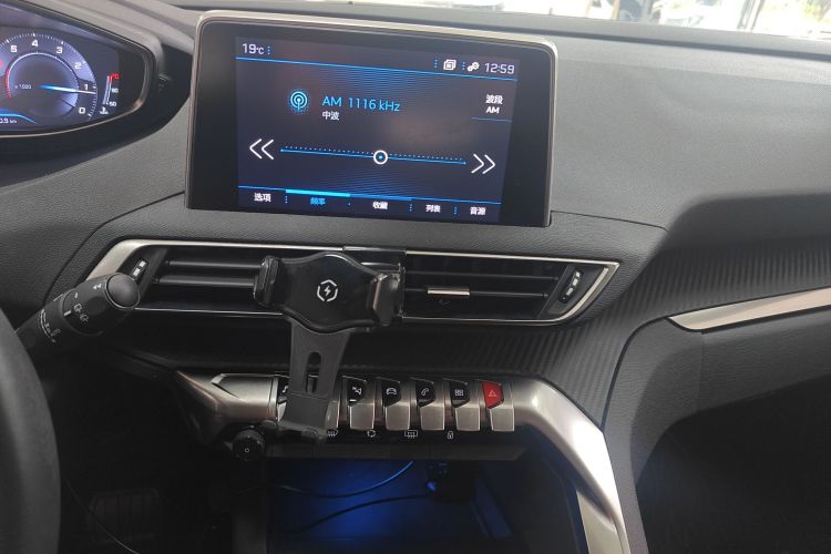 标致4008 2019款 改款 360THP 尝先版中控内饰16