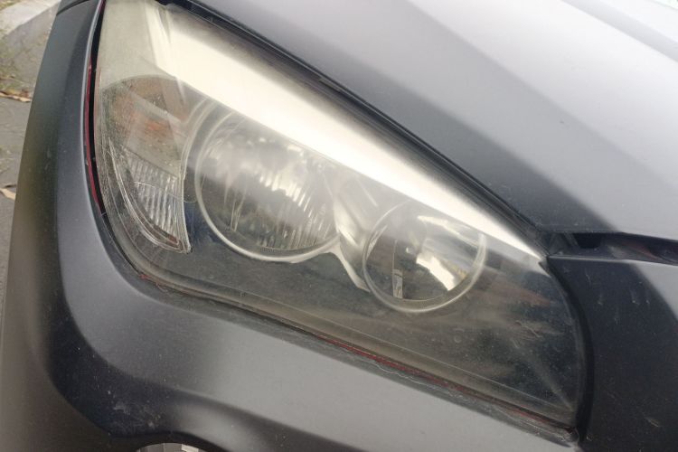 宝马X1 2013款 sDrive18i 时尚型车身外观8