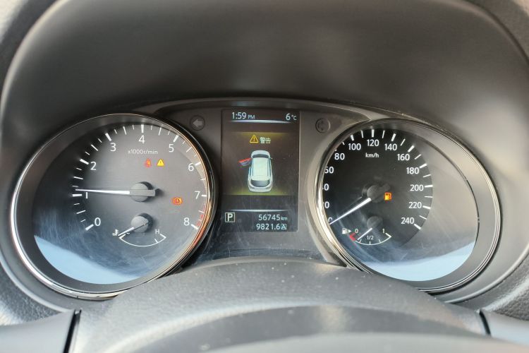 日产 逍客 2017款 2.0L CVT智享版 国VI中控内饰14