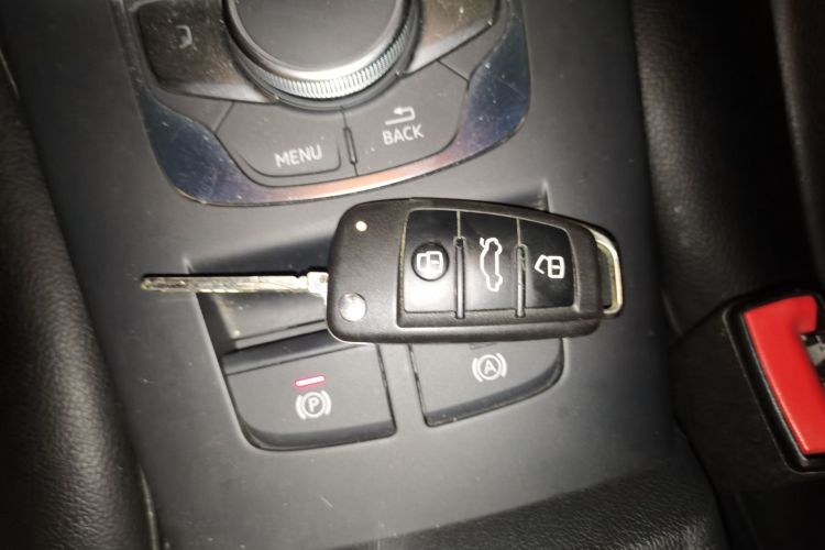 奥迪A3 2020款 改款 Sportback 35 TFSI 进取型 国VI中控内饰11