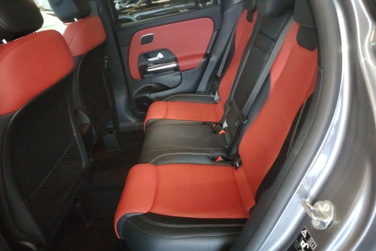 奔驰GLA AMG 2021款 AMG GLA 35 4MATIC中控内饰21