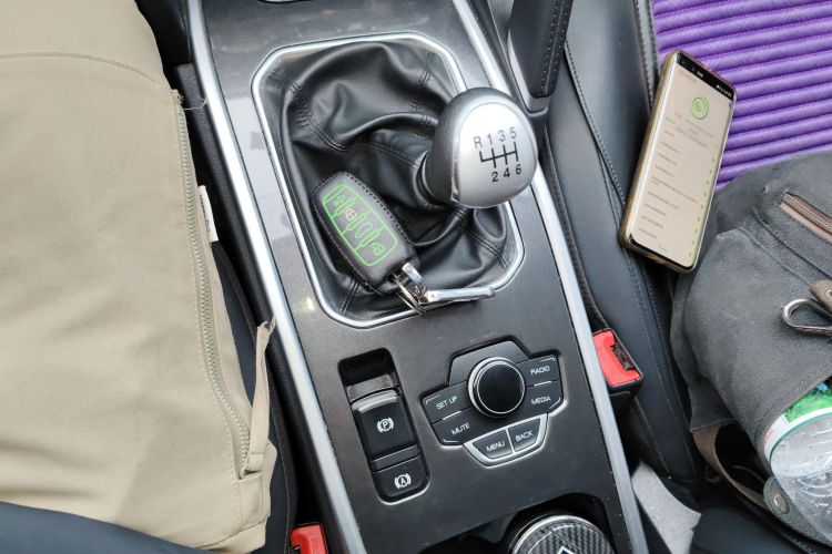 哈弗H6 2019款 运动版 1.5T 手动两驱精英型 国VI中控内饰18