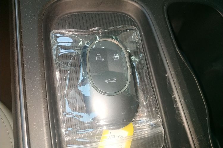 蔚来ET5 2022款 75kWh中控内饰11