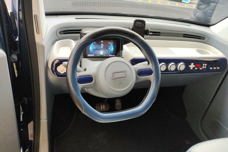 奔腾小马 2025款 222km 闪电马中控内饰13