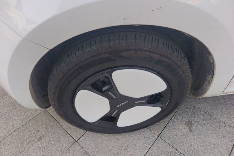 长安启源 长安Lumin 2024款 205km 橙风版车身外观6007