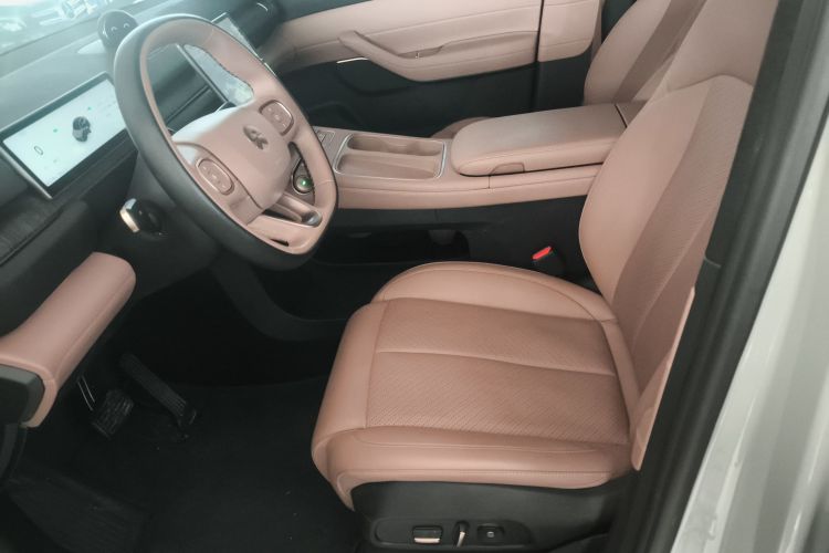 蔚来EC6 2024款 75kWh中控内饰19