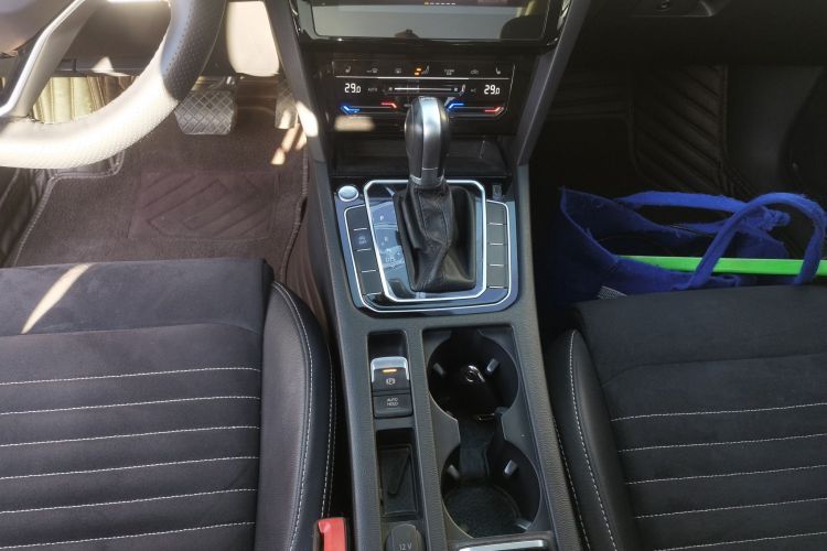 大众 迈腾 2020款 380TSI DSG 豪华型中控内饰18