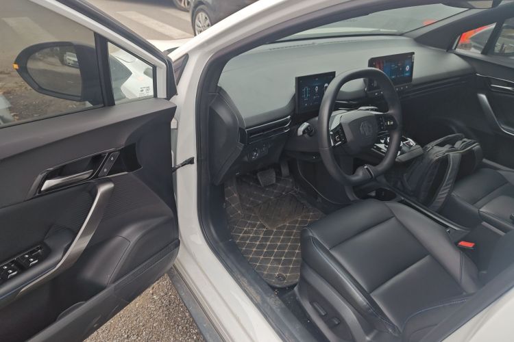 名爵 MG4 EV 2022款 425km 豪华版中控内饰7003