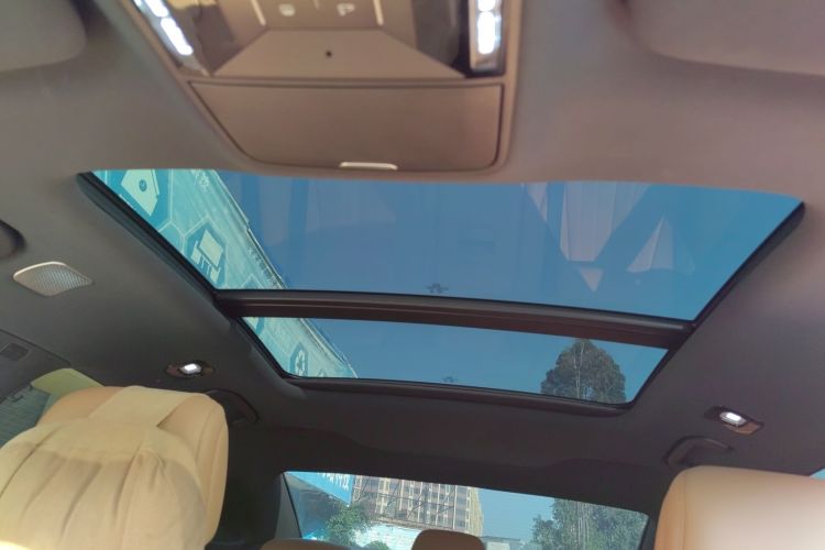 比亚迪 汉L 2025款 EV 701KM激光雷达旗舰型局部细节22