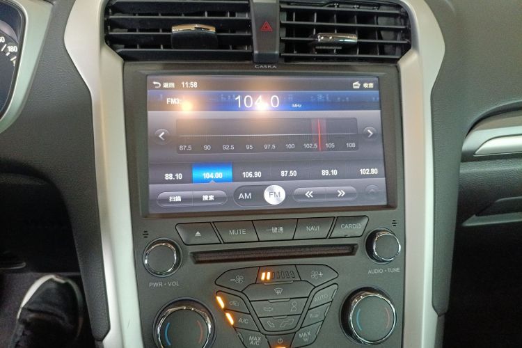 福特 蒙迪欧 2013款 1.5L GTDi180时尚型中控内饰16