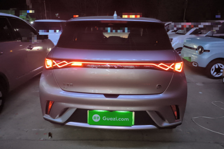 比亚迪 海豚 2021款 405km 时尚版车身外观6