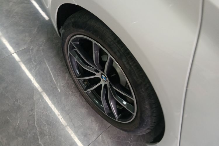 宝马5系新能源 2021款 535Le 先锋版M运动套装车身外观6008