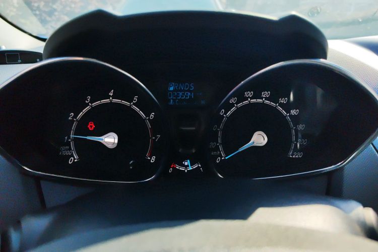 福特 嘉年华 2013款 三厢 1.5L 自动时尚型中控内饰14