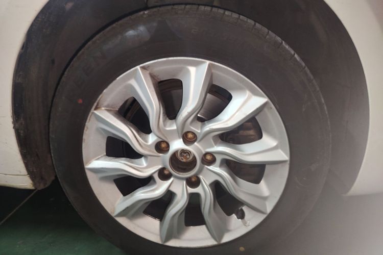 菲亚特 致悦 2014款 1.4T 手动舒适版车身外观10